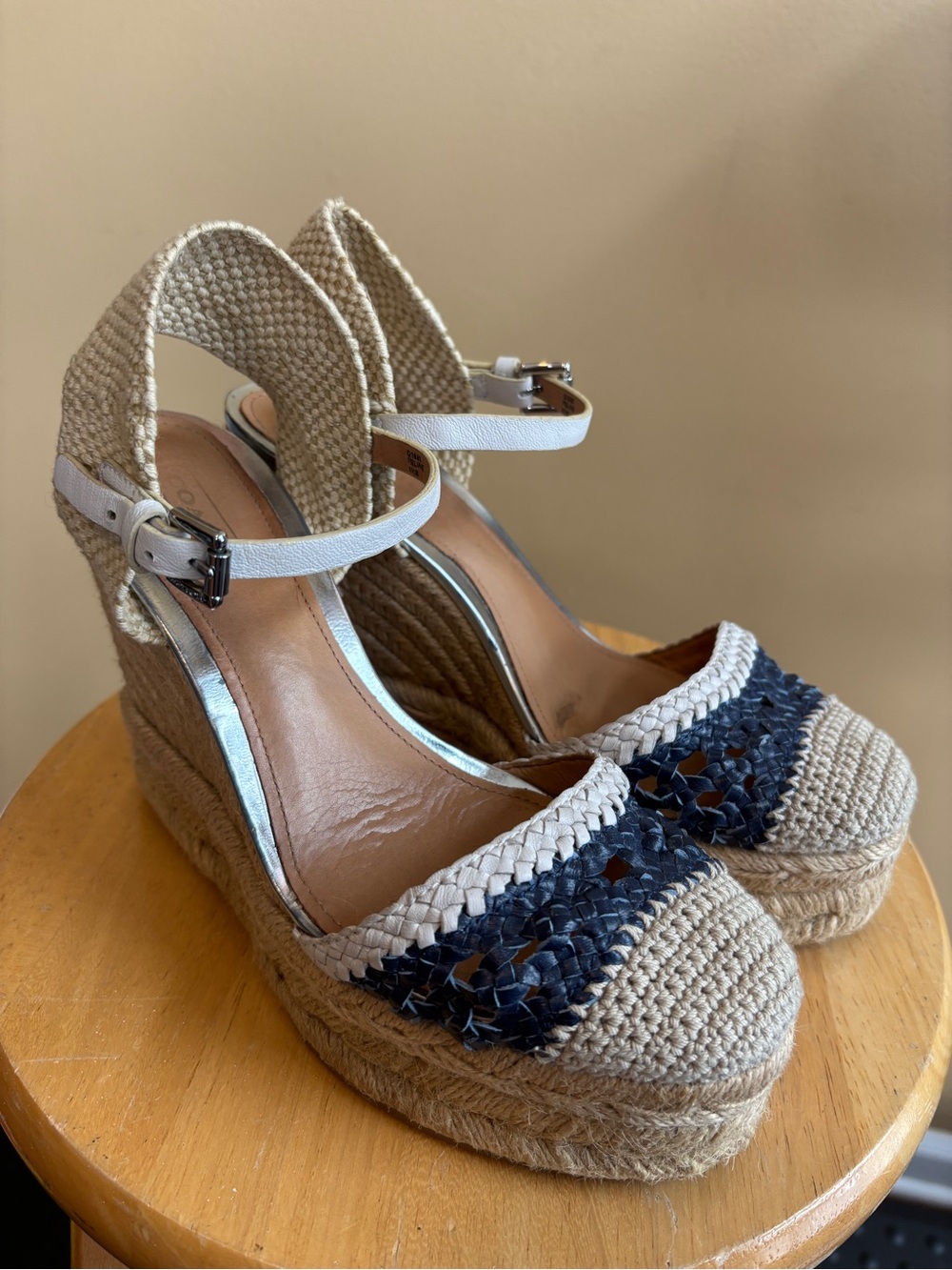 Coach Vintage 6.5B Woven Espadrille Feline Platform Wedges in Navy & White